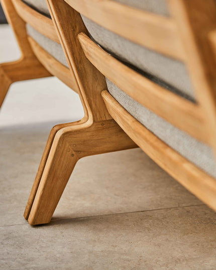 Termoli | Lounge chair | 2 fabric colors available