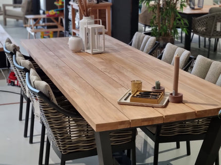 Showroomsale 50 % discount George Garden table 280x100 | 6x Milou Garden chair |