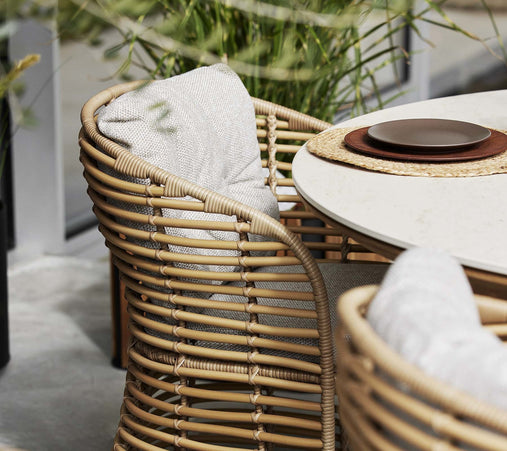 SOLD SODPECT GARDEN TABLE | Ø144cm | Travertin White | 6x Basket Dining chair | 15% discount