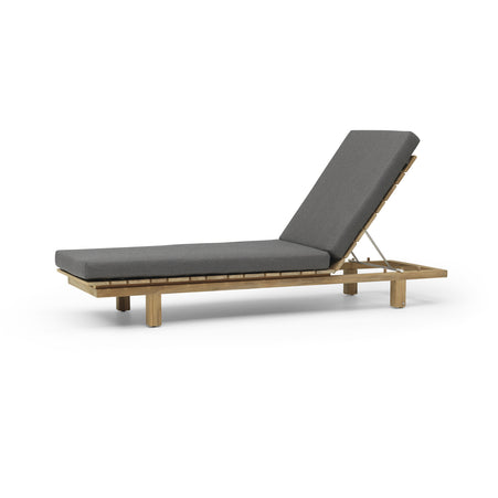 James lounger with pillow