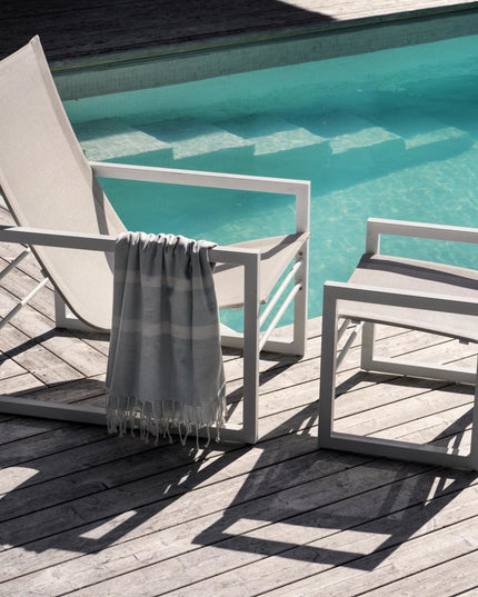 Vevi lounge chair aluminum | Brafab