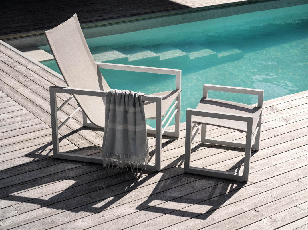 Vevi lounge chair aluminum | Brafab