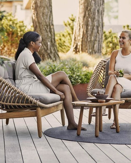 String lounge sofa 2-seater