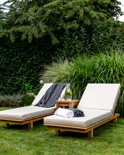 James lounger
