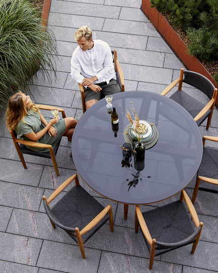 Aspect of garden table | Ø144cm | Glass Smockey Black