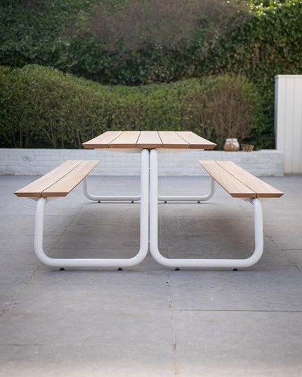 The Table | Picnic table | Medium