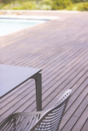 Allsize garden table 91 x 91 cm | Aluminum Various colors