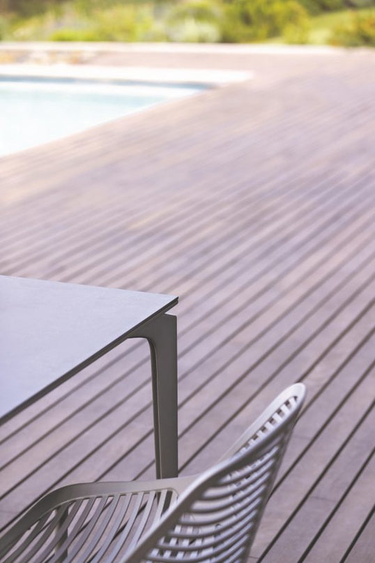 Allsize garden table 91 x 91 cm | Aluminum Various colors