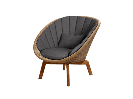 Peacock lounge chair | Including kisses