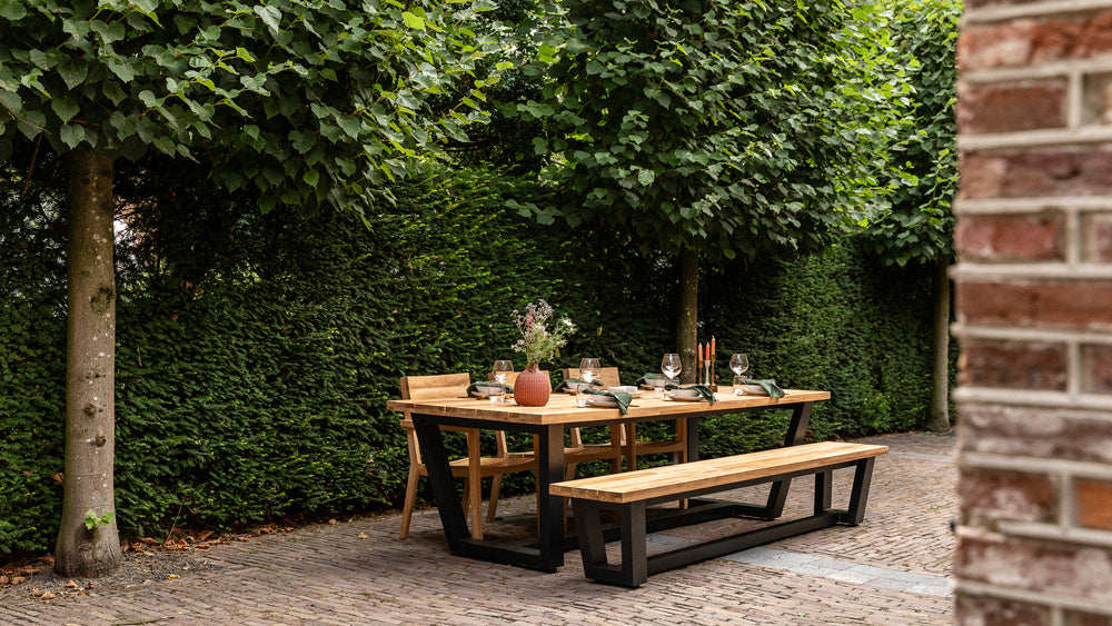 George Table | Teak & aluminum 280 cm