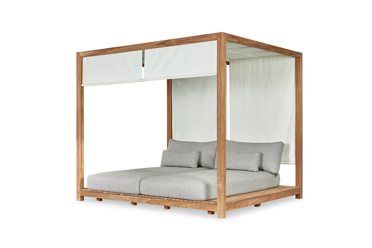 Portofino Daybed with Sunroof