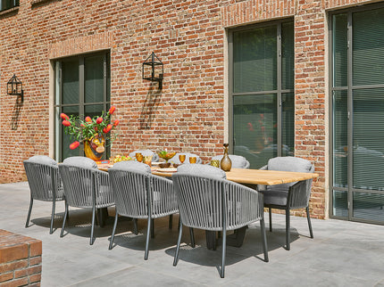 Palermo Tuint table | 3 sizes available | 2 frame colors
