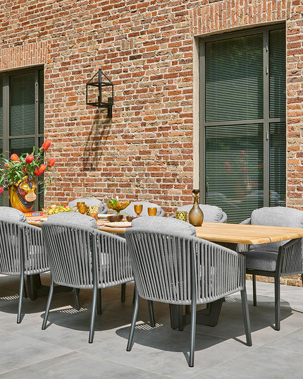 Palermo Tuint table | 3 sizes available | 2 frame colors