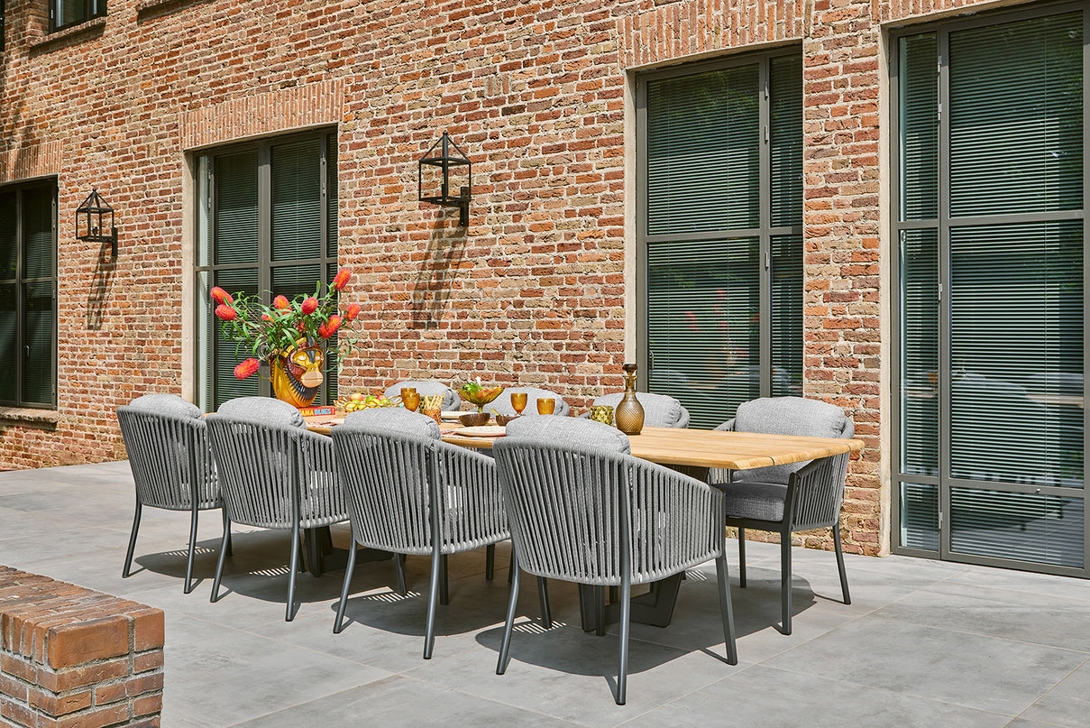 Palermo Tuint table | 3 sizes available | 2 frame colors