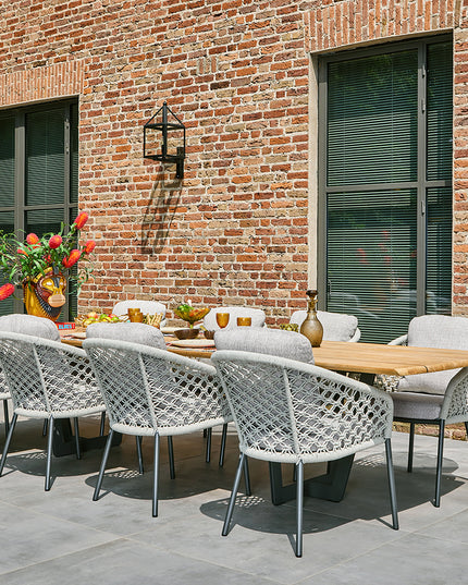 Palermo Tuint table | 3 sizes available | 2 frame colors