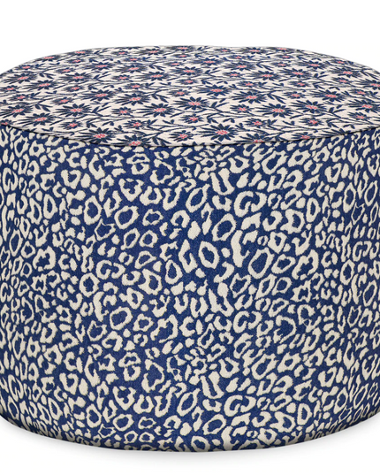 Palais | outdoor ottoman Mako & Maya Navy