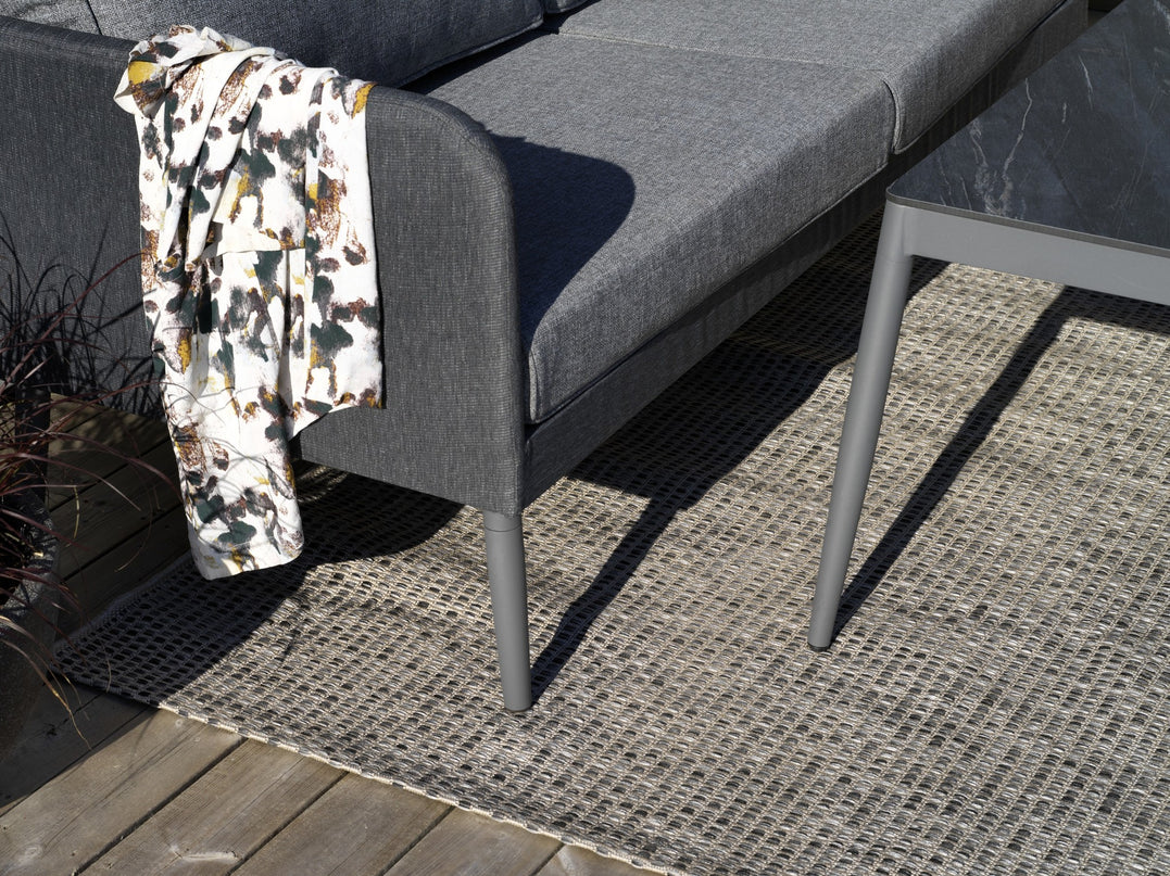 Elvas outdoor rug