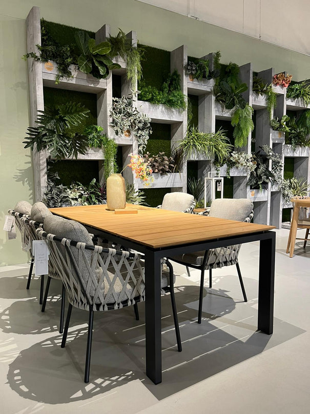 Savona Garden table 220x100 + 5 Nappa garden chairs