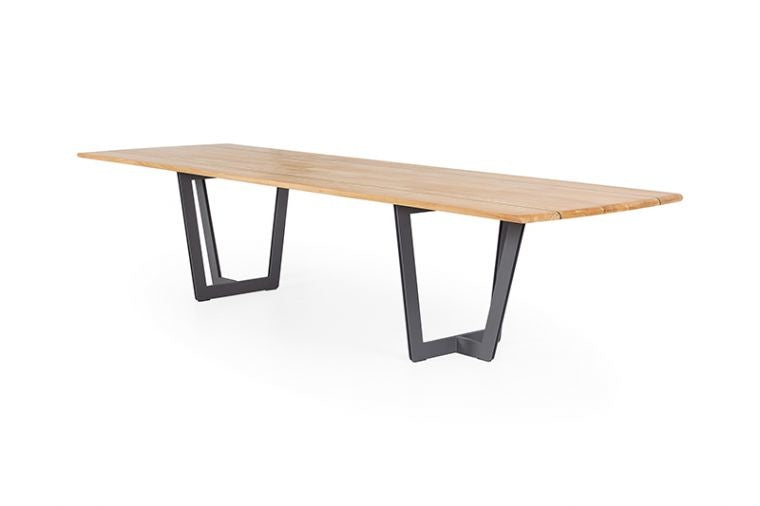 Palermo Tuint table | 3 sizes available | 2 frame colors