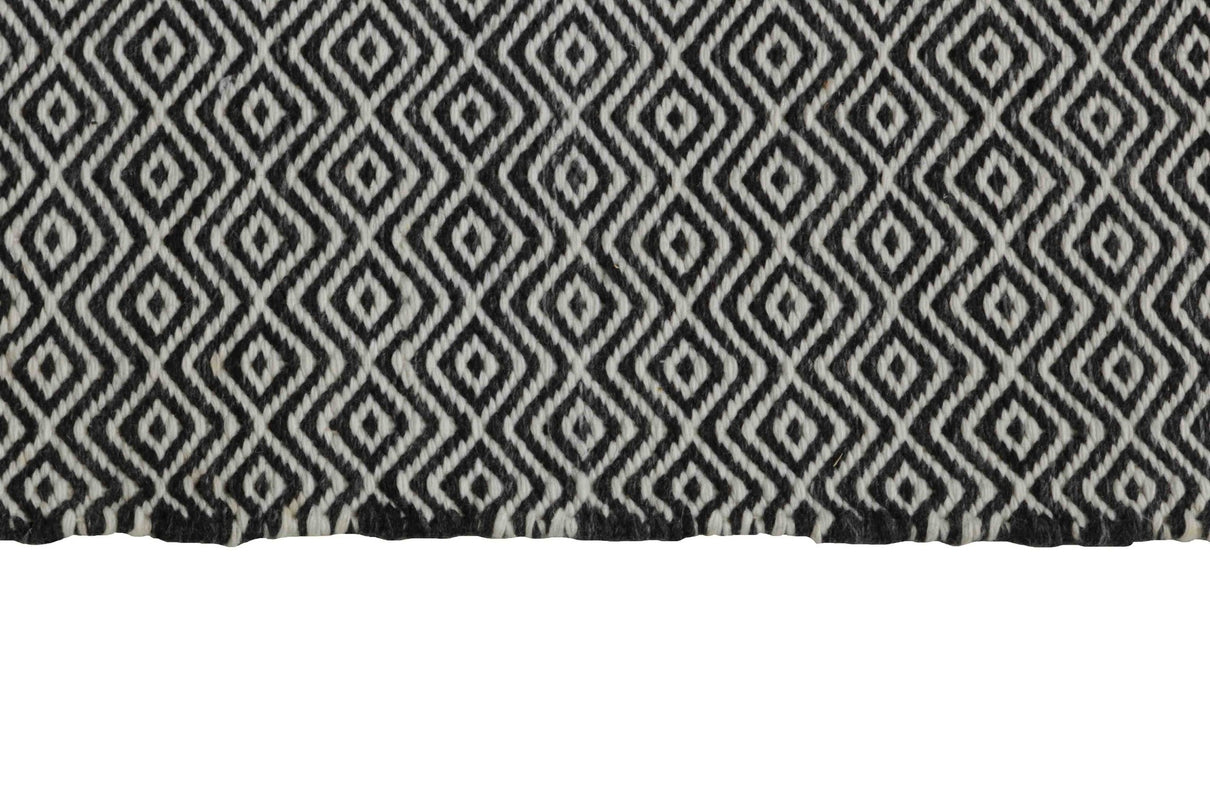 Momo Rug Bellevue Black | 3 sizes