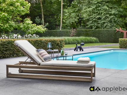 Antigua lounger