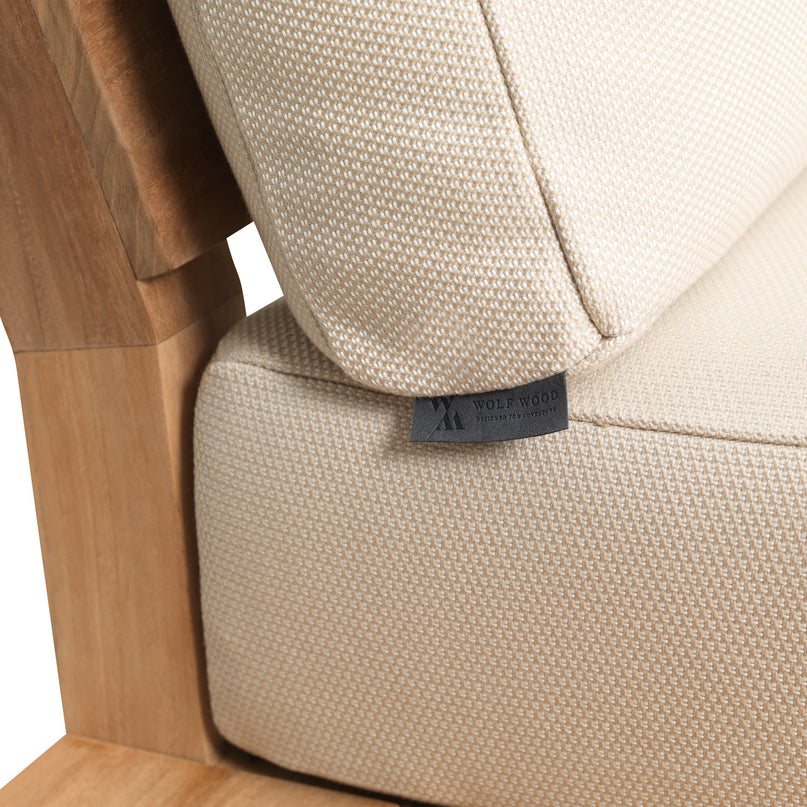 James Lounge | Loose parts