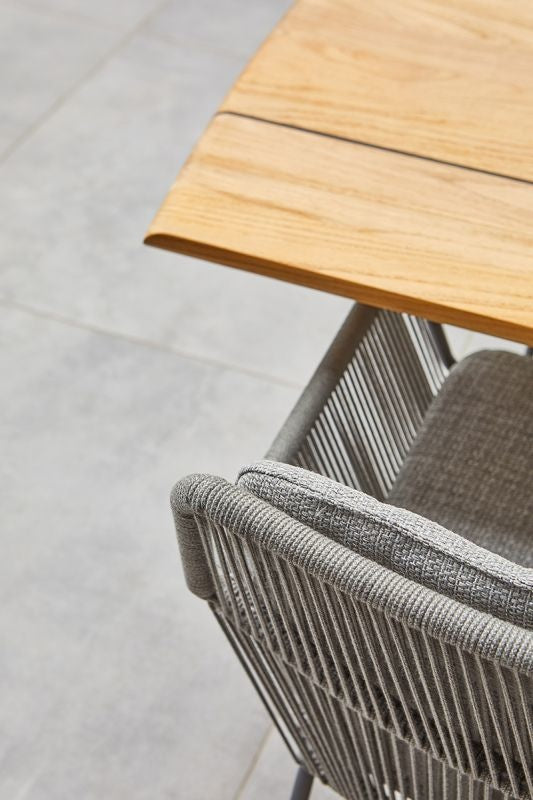 Palermo Tuint table | 3 sizes available | 2 frame colors