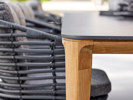 Aspect of garden table | 210 x 100 cm