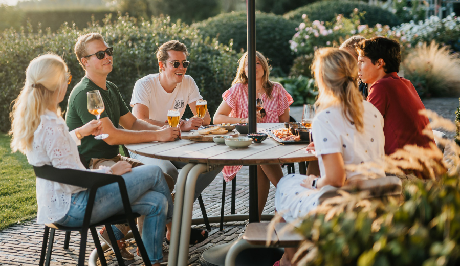 The Circle | Picnic table set