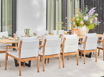 Palermo Tuint table | 3 sizes available | 2 frame colors