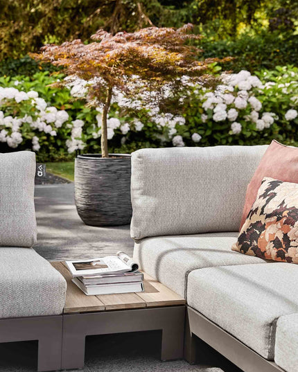 Sticks and More Lounge | 1-seater