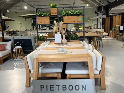 Anne 290 x 105 + 6 Niek Chairs | Showroom