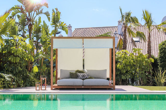 Portofino Daybed with Sunroof