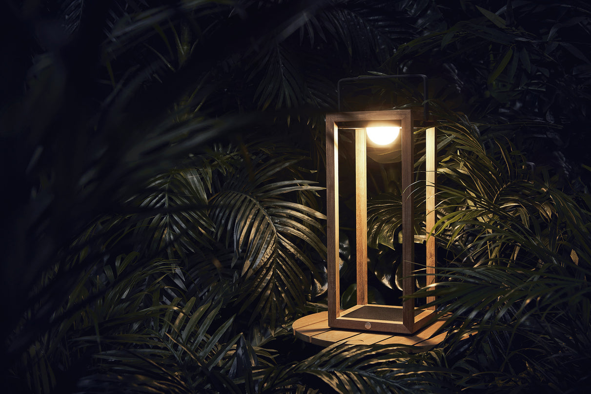 Tom | Lamps | Solar | Available in 6 colors