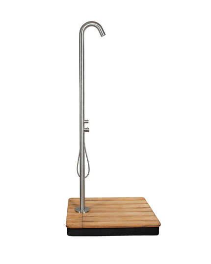 Lagoon | Outdoor shower