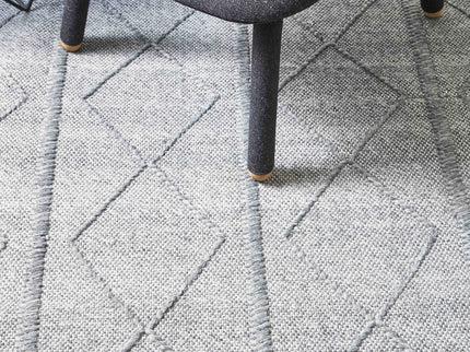 Momo Rug Stenkol | 3 sizes available