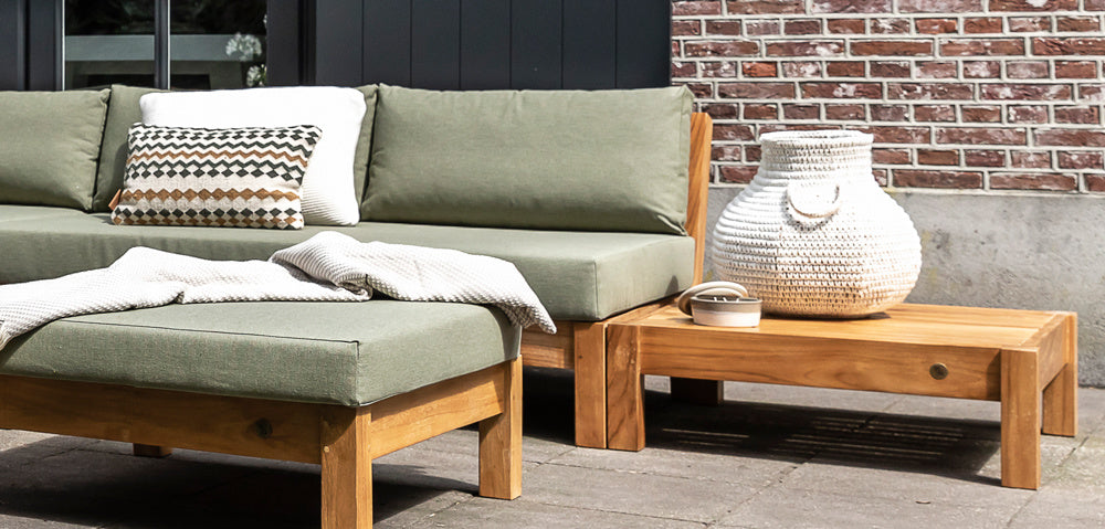 Coffee Bay Lounge | Hocker