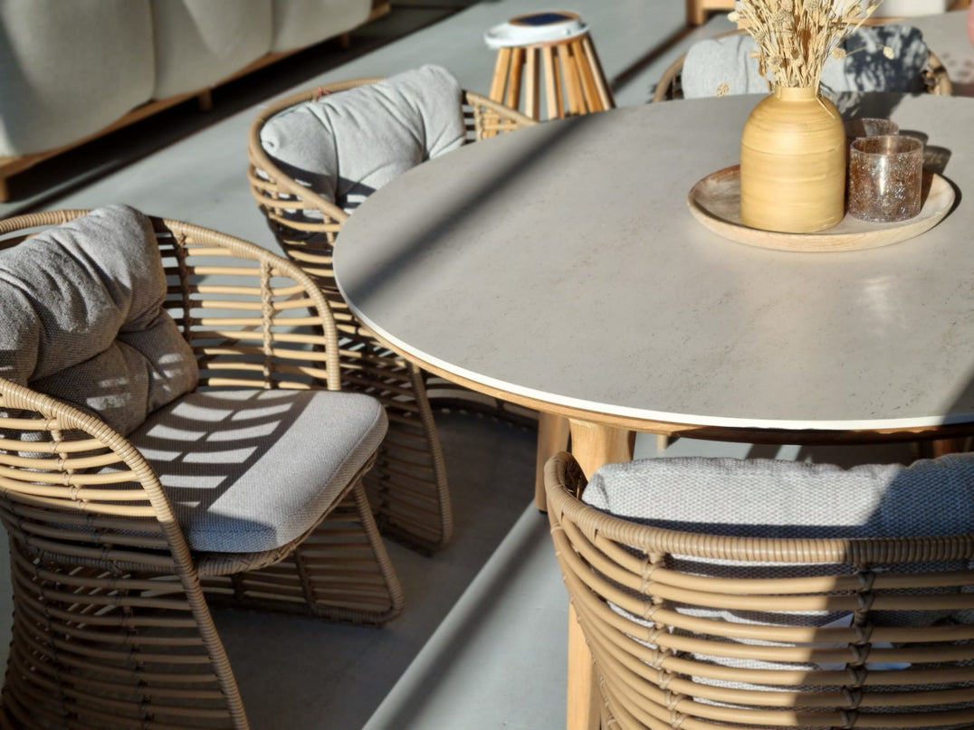 SOLD SODPECT GARDEN TABLE | Ø144cm | Travertin White | 6x Basket Dining chair | 15% discount