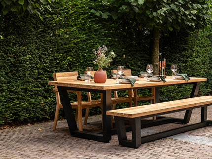 George Garden table with George garden bench and St Tropez garden chairs