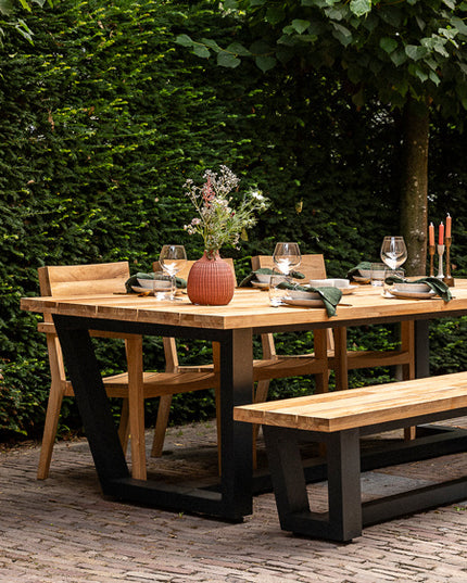 George Garden table with George garden bench and St Tropez garden chairs