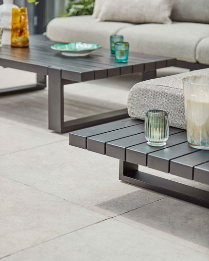 Nardo Lounge set | Aluminum available in 2 colors | Large corner setup 2 Pillow colors