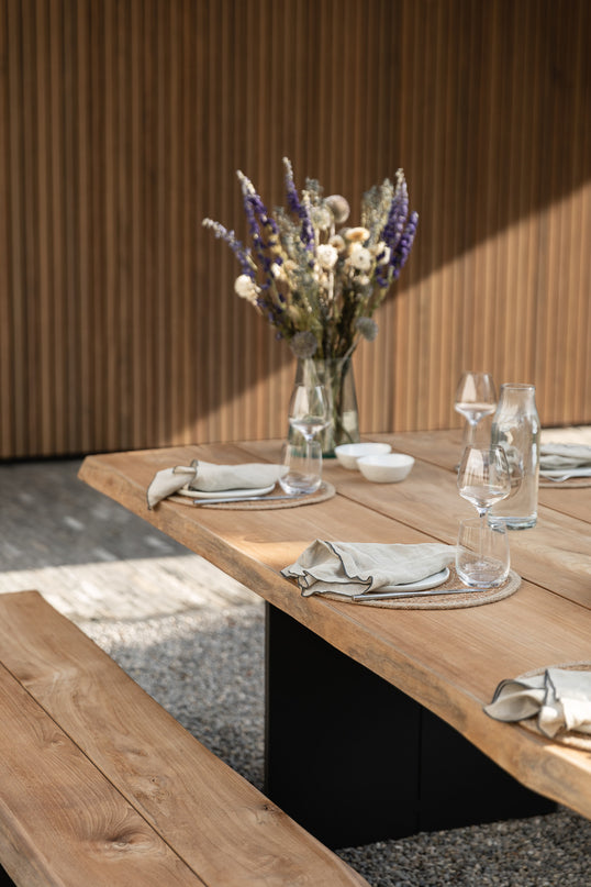 The Plank Tuint table | 330 x 110 cm