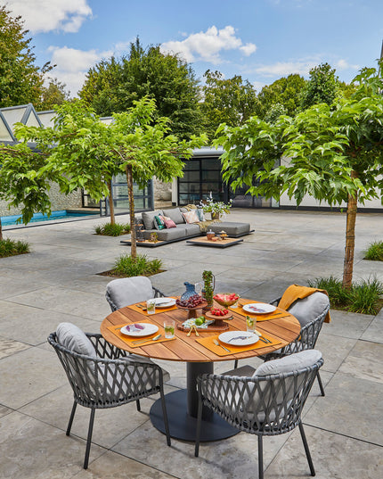 Grado Garden table | Mat Royal Gray Frame
