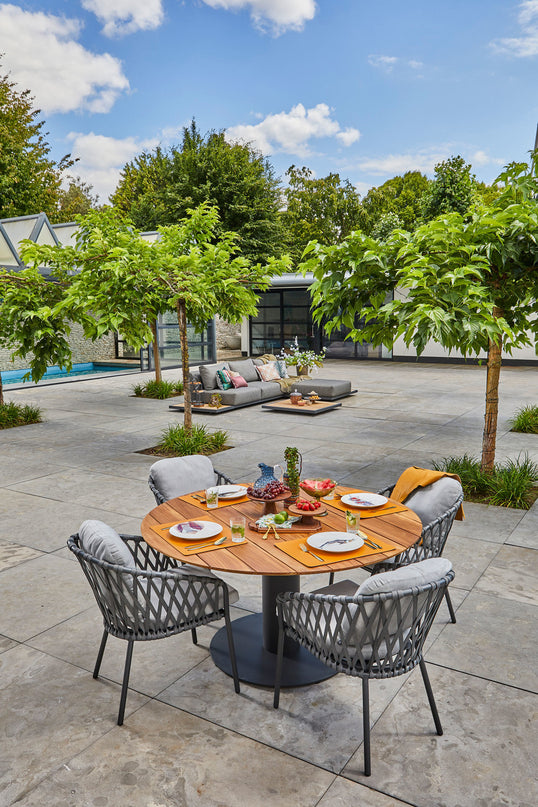Grado Garden table | Mat Royal Gray Frame