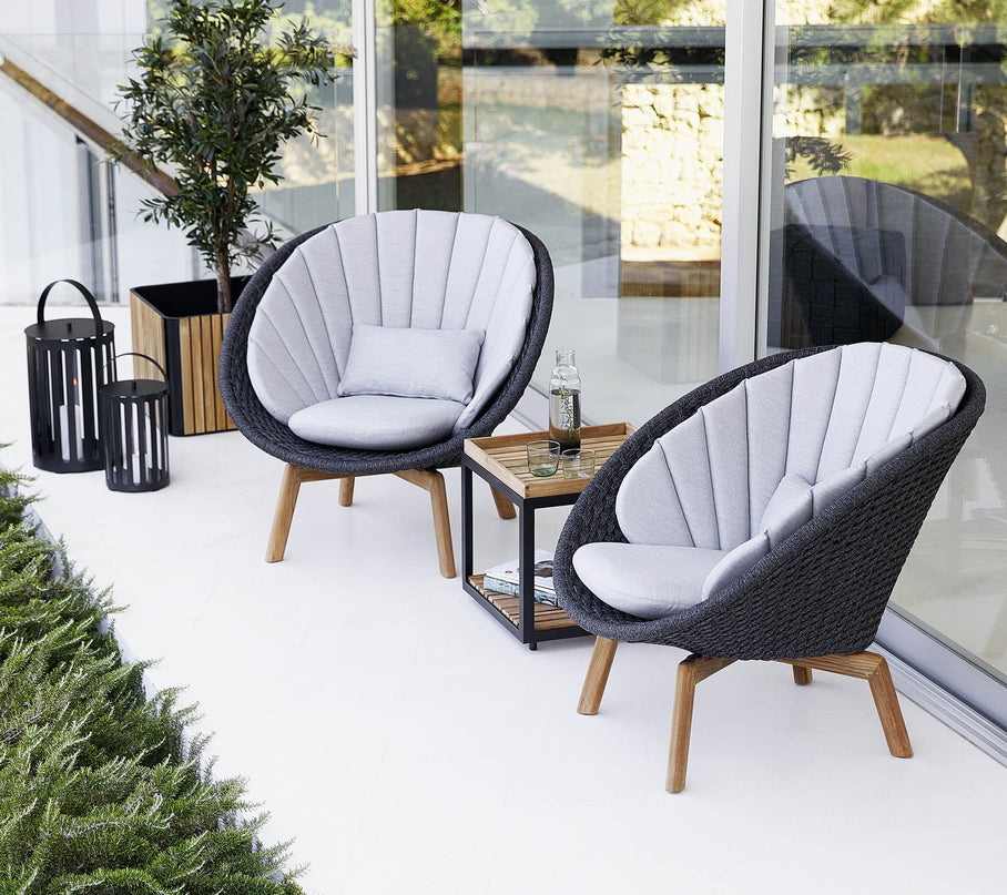 Peacock lounge chair | Including kisses