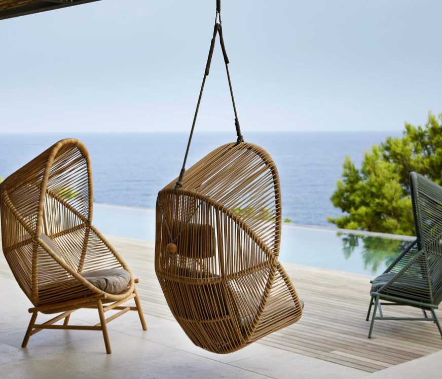Hive hanging chair