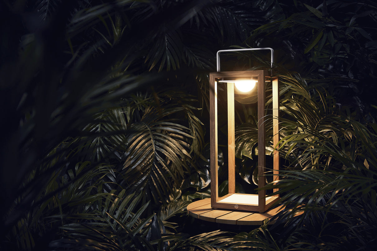 Tom | Lamps | Solar | Available in 6 colors