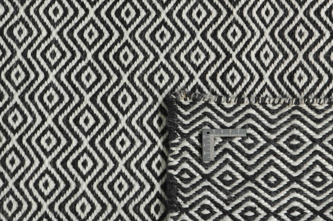 Momo Rug Bellevue Black | 3 sizes
