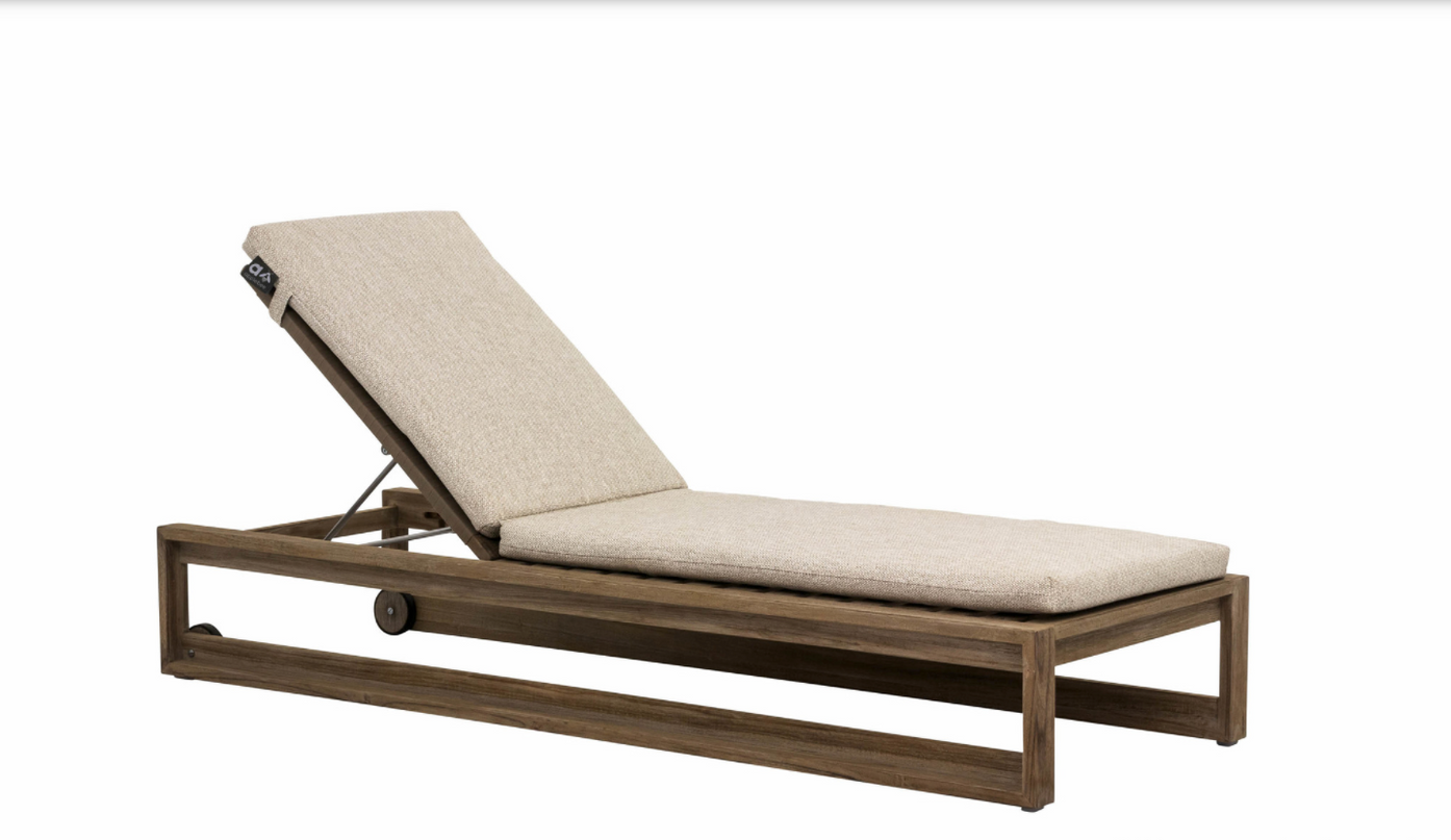 Antigua lounger