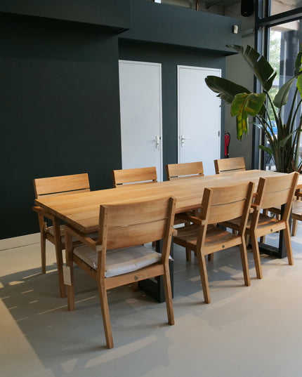 Garden set | Noosa Garden table with 8 James garden chairs